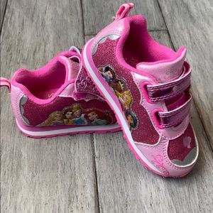 Toddler shoes